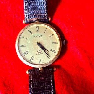 VINTAGE GUCCI WATCH